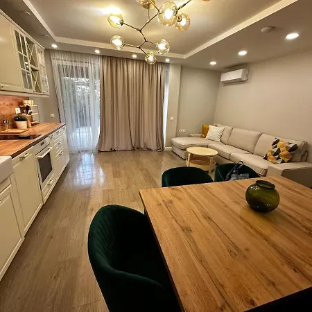 Amaya Apartment